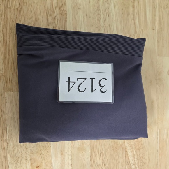 Athleta Brooklyn Ankle Pant Dusty Purple Womens Size 12 Straight Leg Casual - Picture 8 of 10